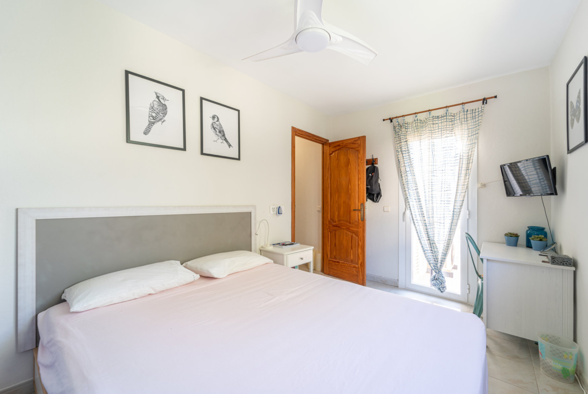 Chalet con piscina y vistas al mar en Ciudad Jardín, Palma — 261 m², 5 dorm., 3 plantas