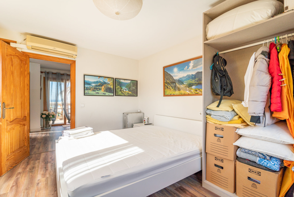Chalet con piscina y vistas al mar en Ciudad Jardín, Palma — 261 m², 5 dorm., 3 plantas