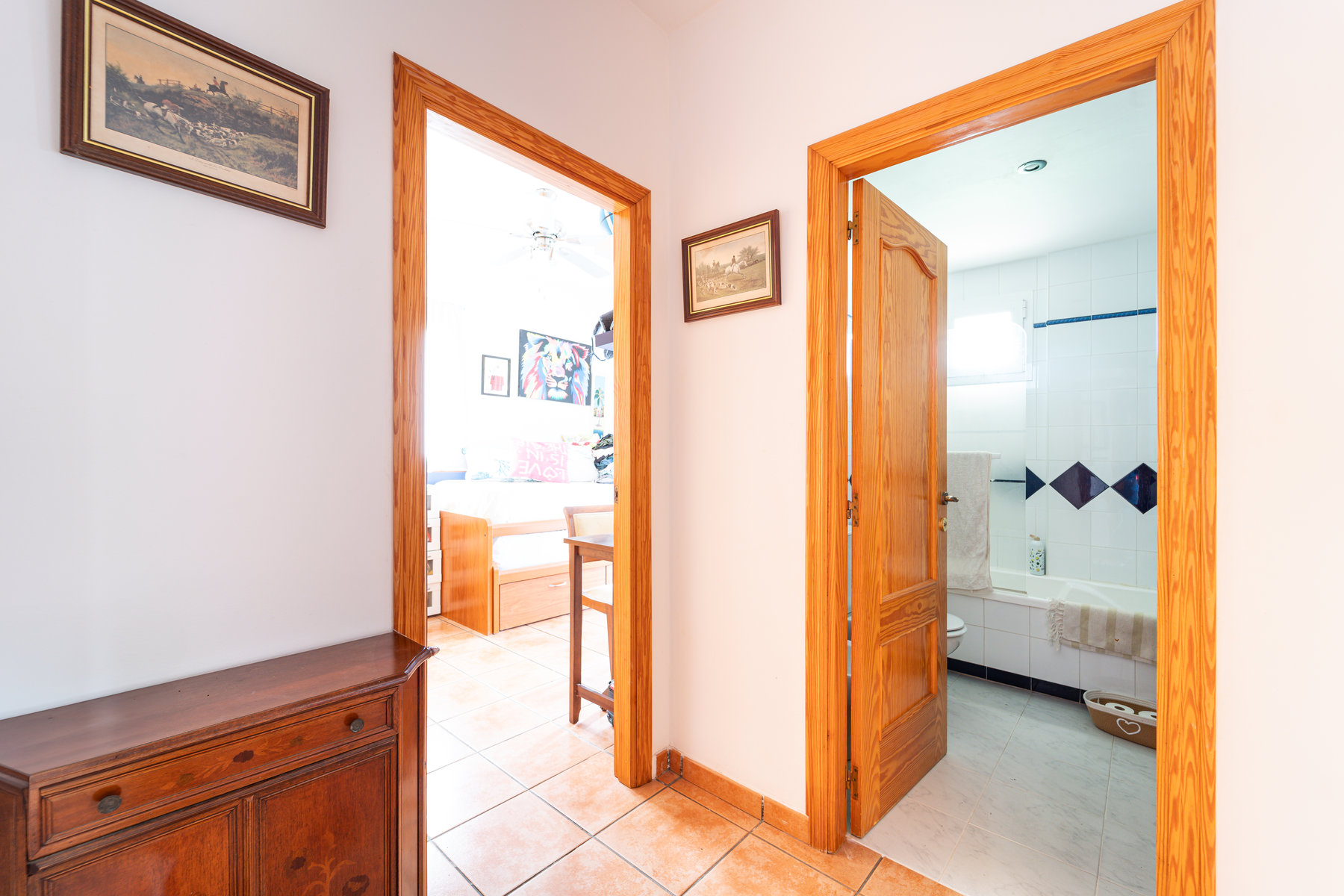1434-Country-house-with-swimming-pool-in-Colonia-Sant-Jordi-27.jpg Casa de campo con vistas al mar en Colonia de Sant Jordi — 307 m², 5 dorm., piscina salada 52 m²