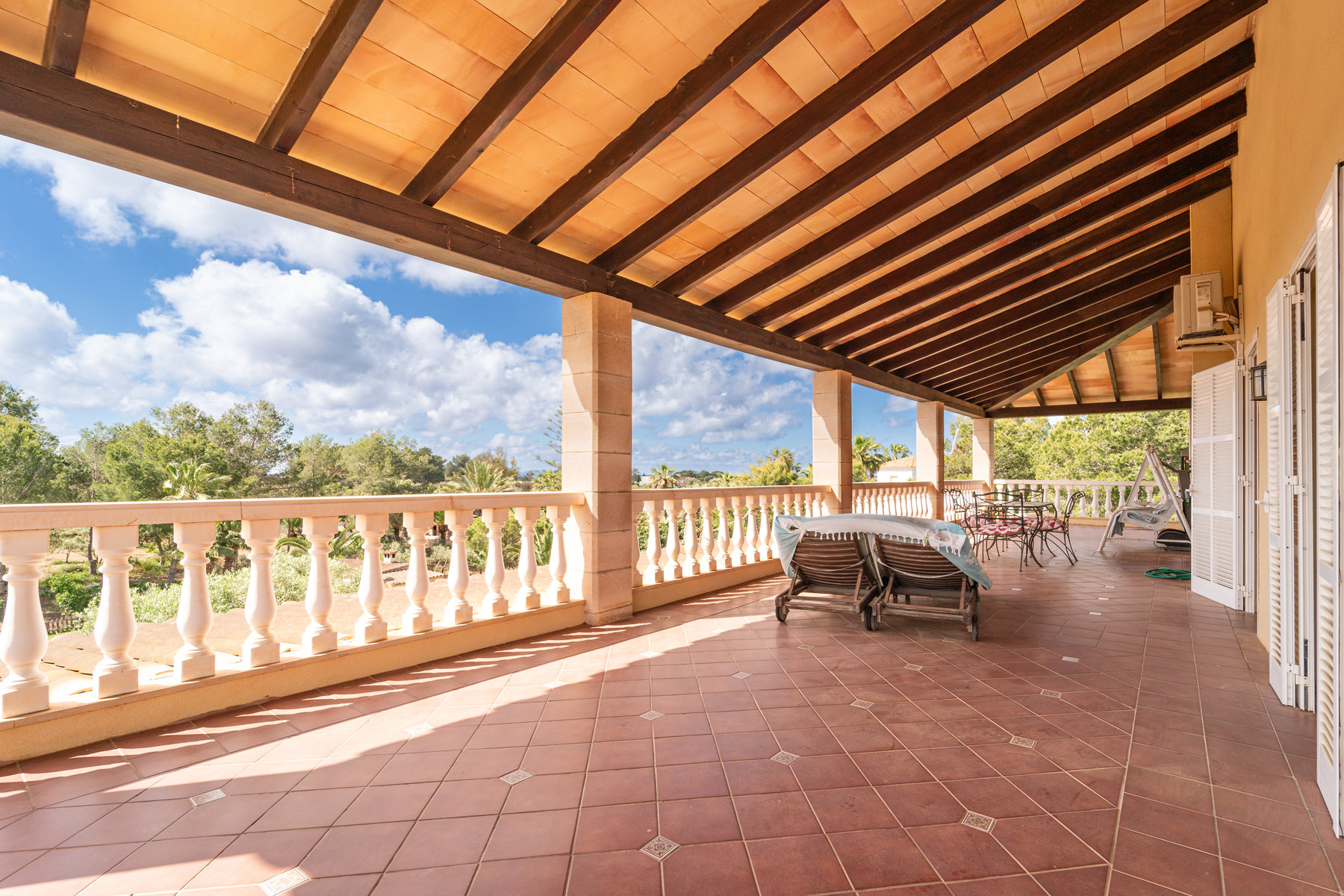 1434-Country-house-with-swimming-pool-in-Colonia-Sant-Jordi-37.jpg Casa de campo con vistas al mar en Colonia de Sant Jordi — 307 m², 5 dorm., piscina salada 52 m²
