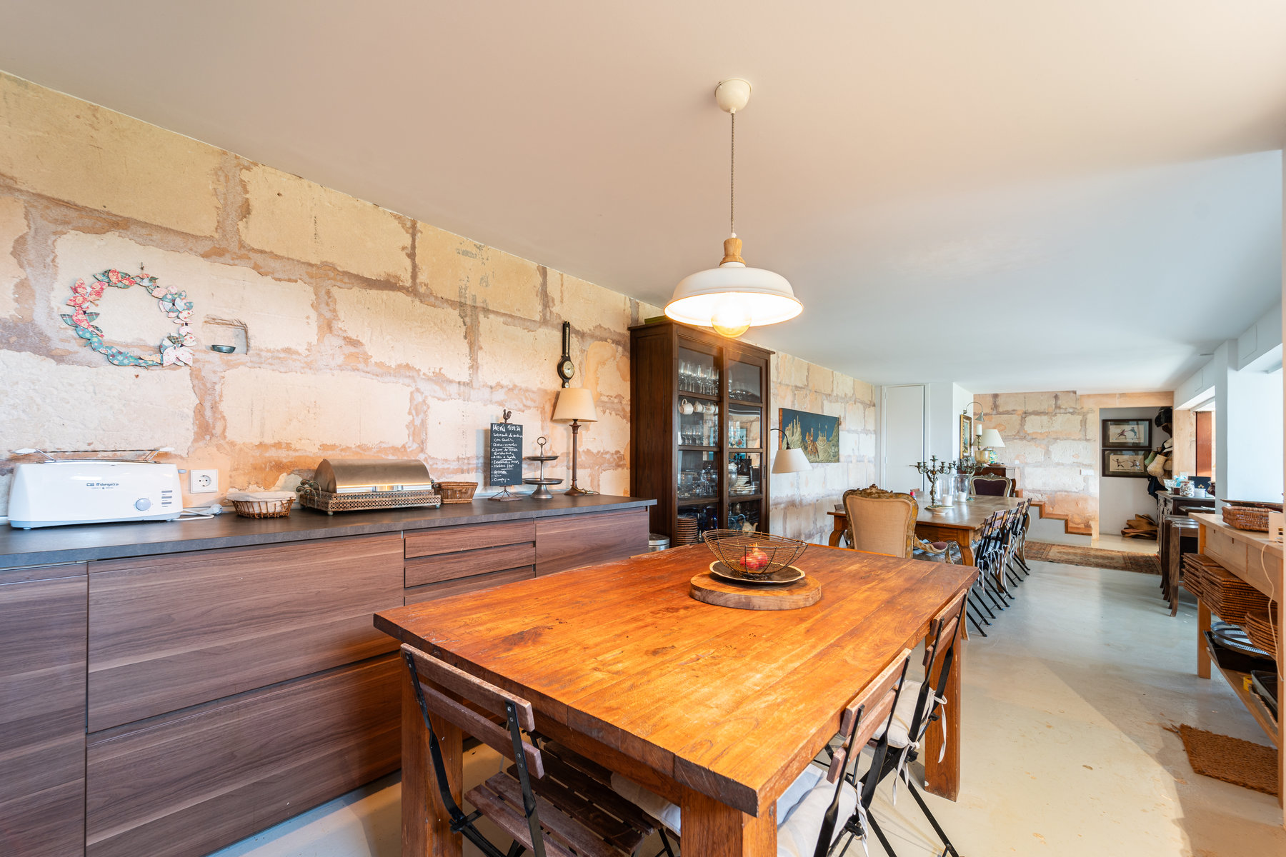 Finca con piscina en molino histórico junto a Ses Salines — 331 m², 15.100 m², año 2017