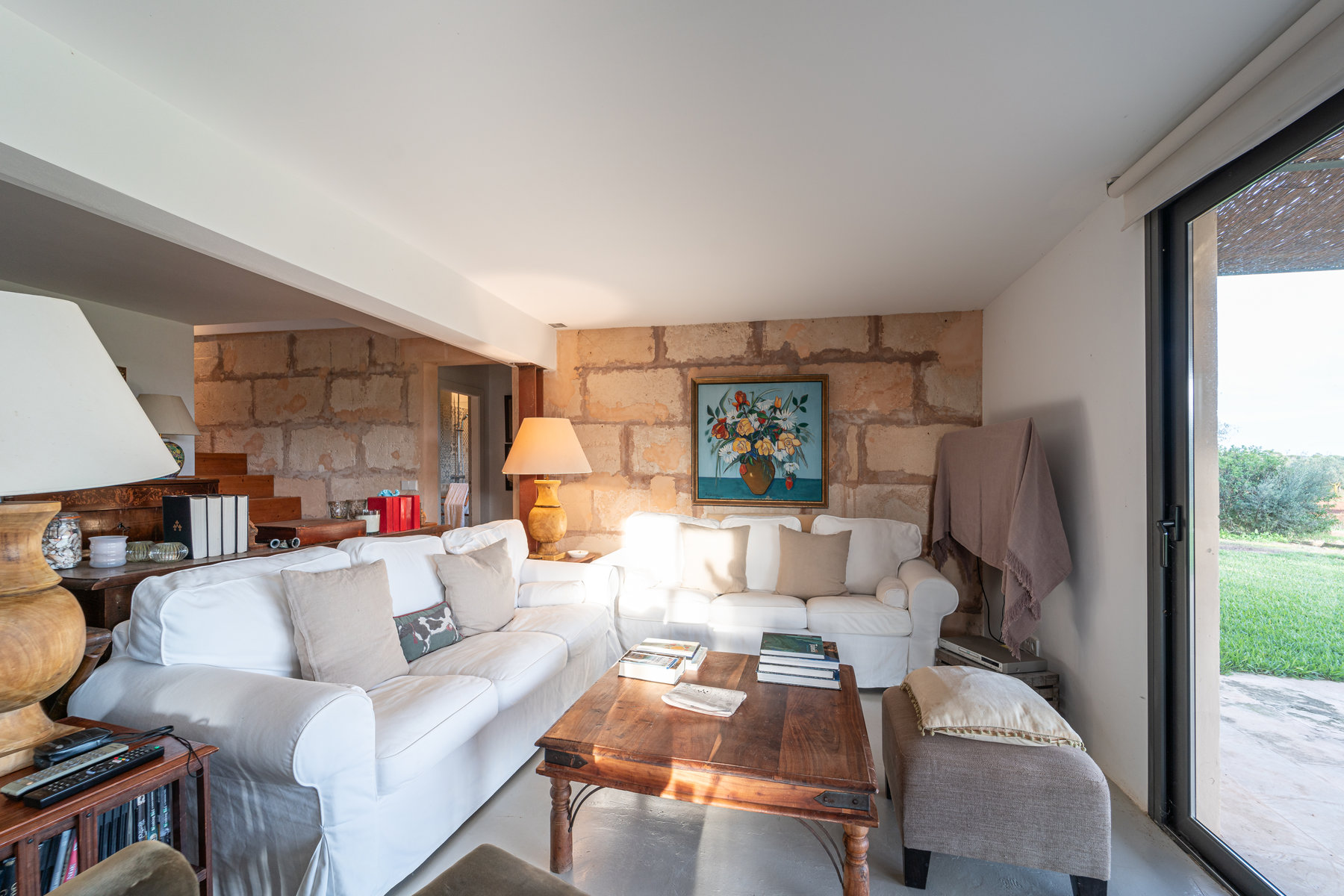 Finca con piscina en molino histórico junto a Ses Salines — 331 m², 15.100 m², año 2017