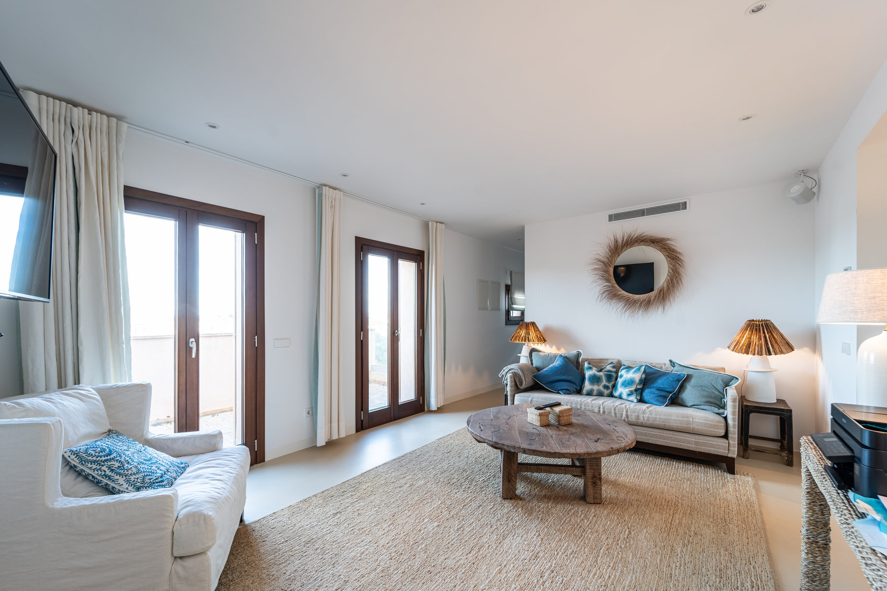 1440-Beautifil-town-house-for-sale-in-Ses-Salines-_LWP2513.jpg Casa de pueblo con piscina y vistas al mar en Ses Salines — 299 m², 5 suites, terraza solárium