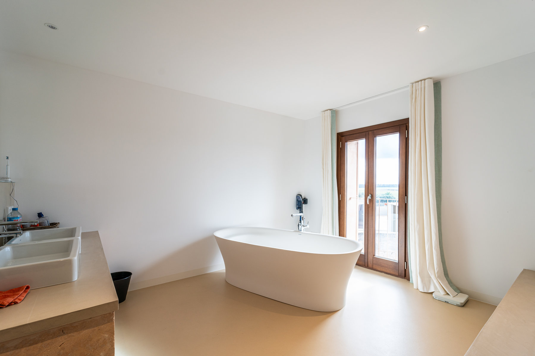 1440-Beautifil-town-house-for-sale-in-Ses-Salines-_LWP2525.jpg Casa de pueblo con piscina y vistas al mar en Ses Salines — 299 m², 5 suites, terraza solárium