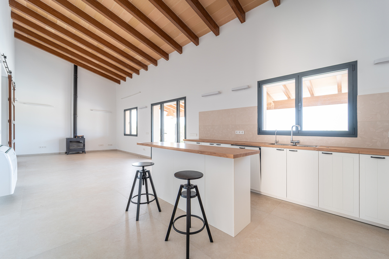 Country House with Pool for Rent in Ses Salines