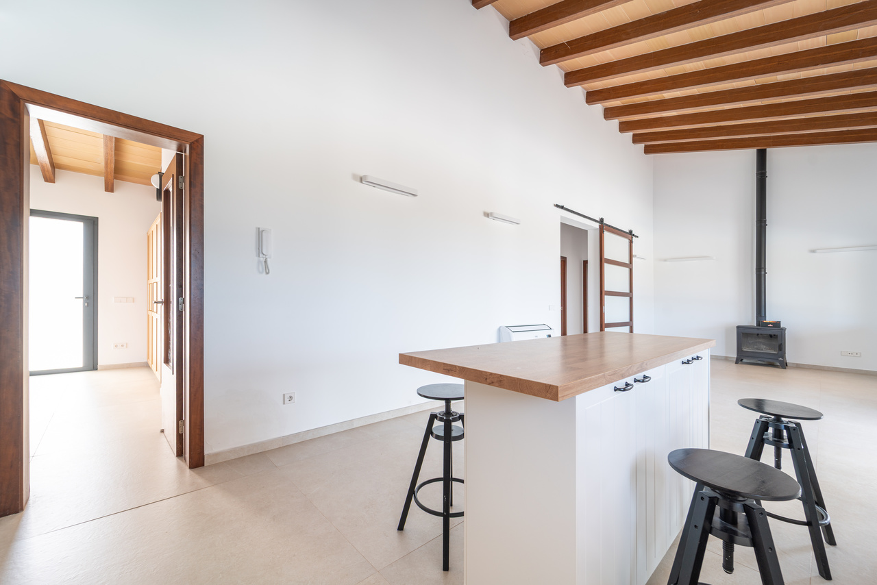 Country House with Pool for Rent in Ses Salines