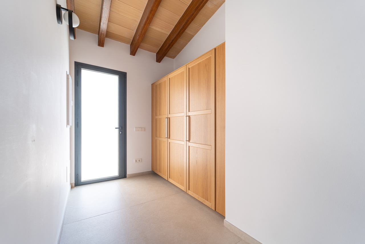Country House with Pool for Rent in Ses Salines