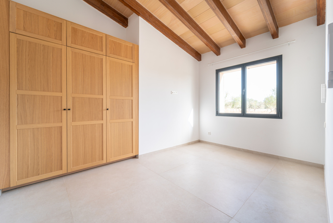Country House with Pool for Rent in Ses Salines