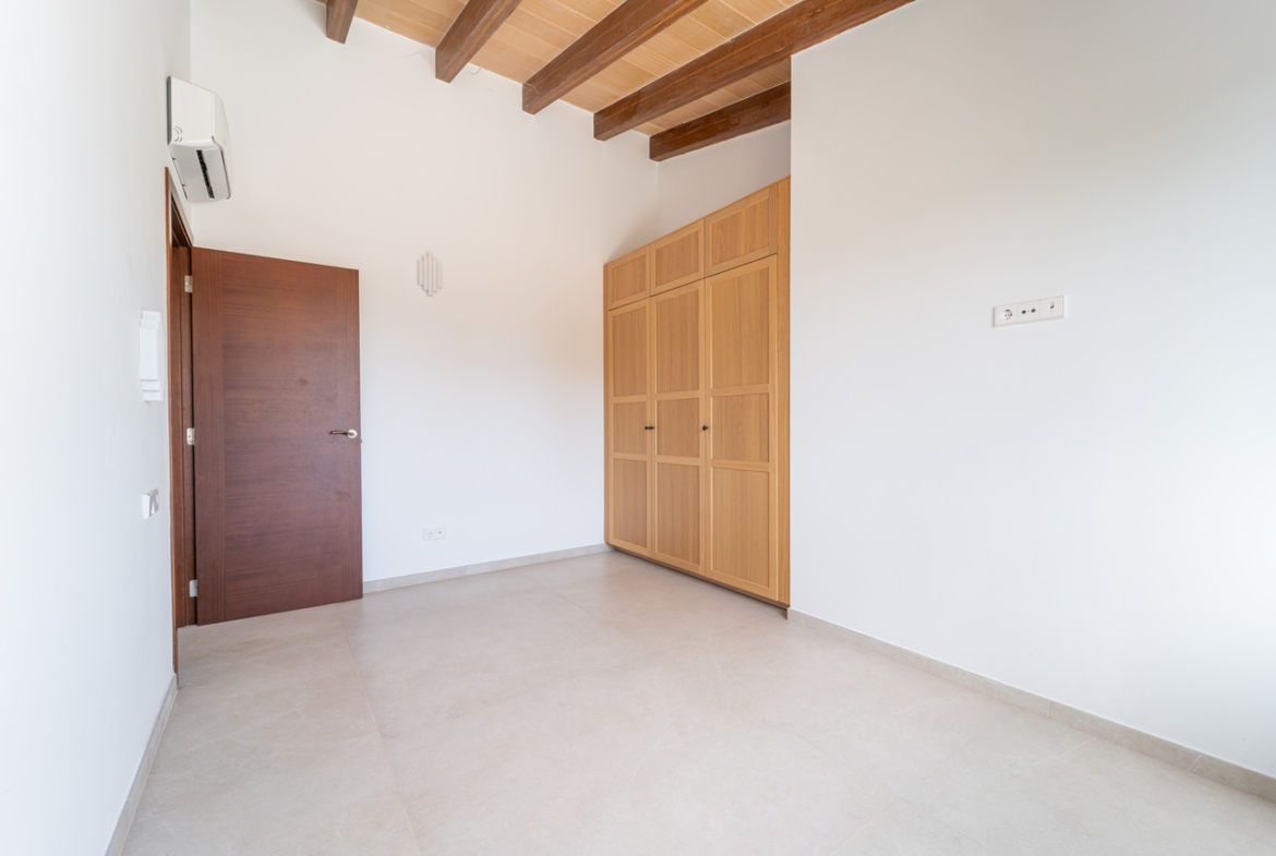 Country House with Pool for Rent in Ses Salines