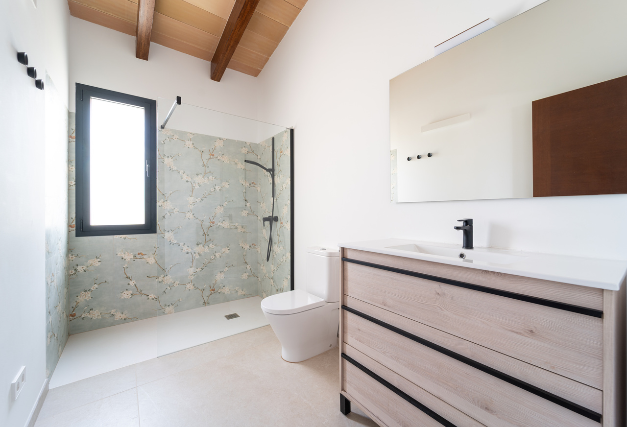 Country House with Pool for Rent in Ses Salines