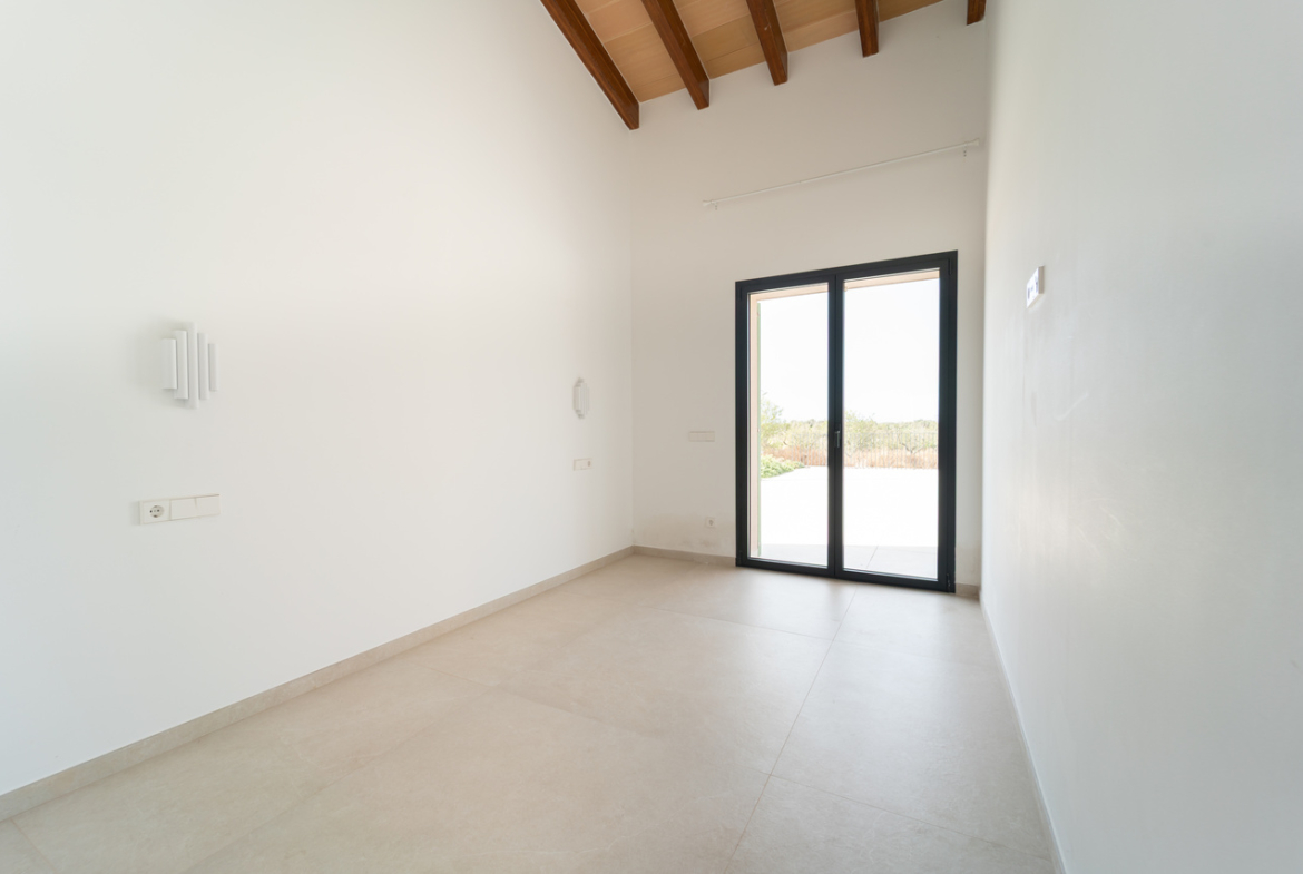 Country House with Pool for Rent in Ses Salines