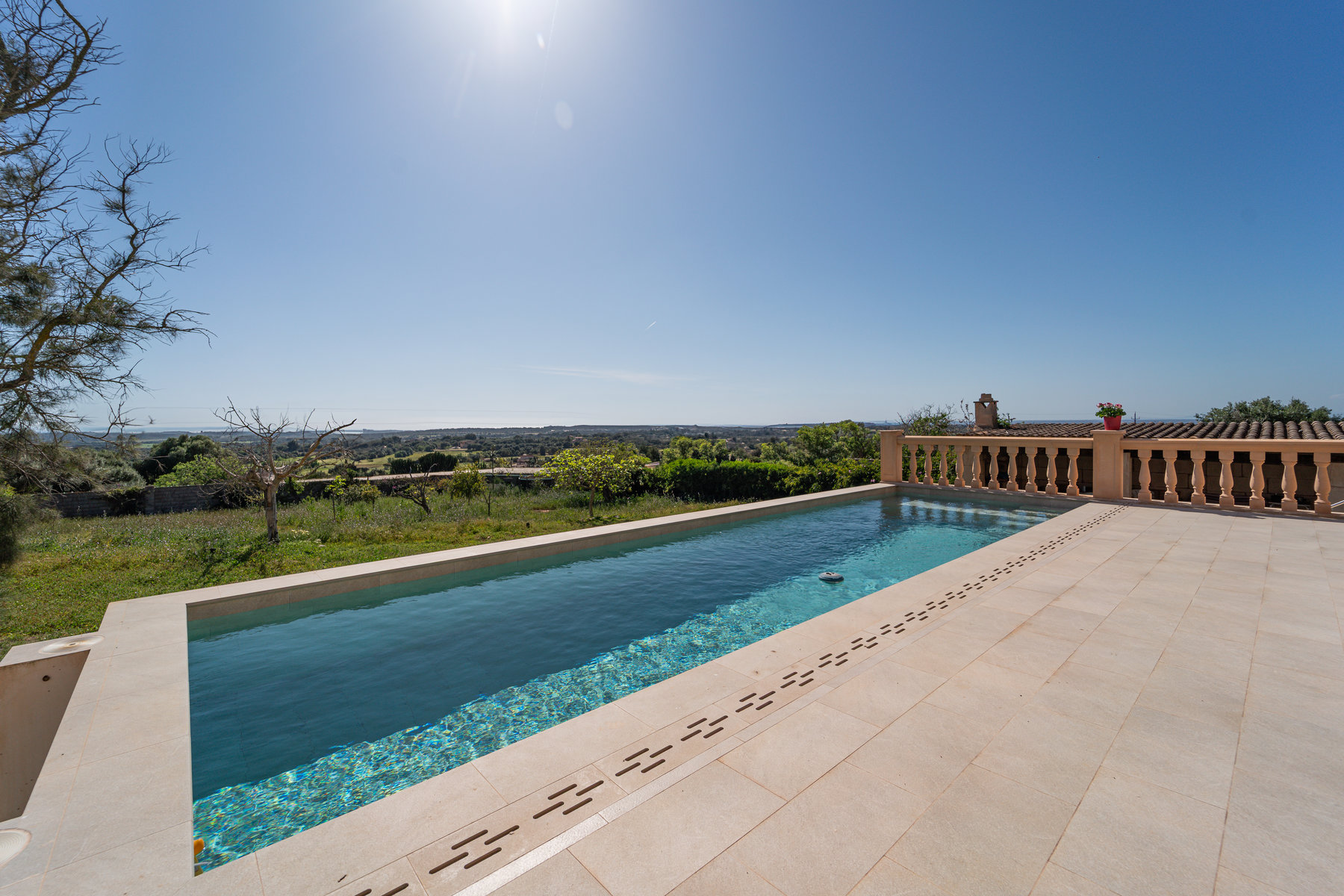 Casa con vistas al mar en Ses Salines: 418 m², 7 hab. y piscina