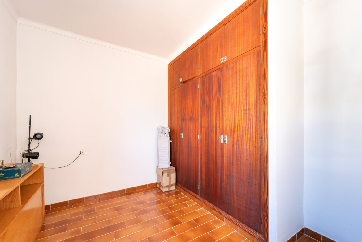 Casa con vistas al mar en Ses Salines: 418 m², 7 hab. y piscina