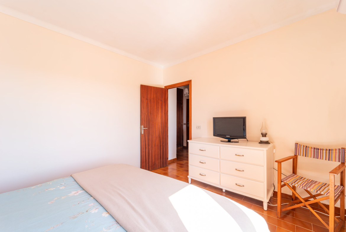 Casa con vistas al mar en Ses Salines: 418 m², 7 hab. y piscina