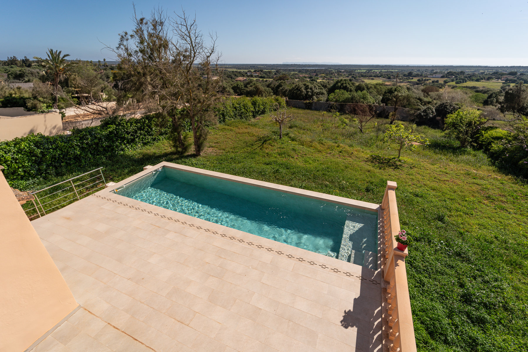 Casa con vistas al mar en Ses Salines: 418 m², 7 hab. y piscina