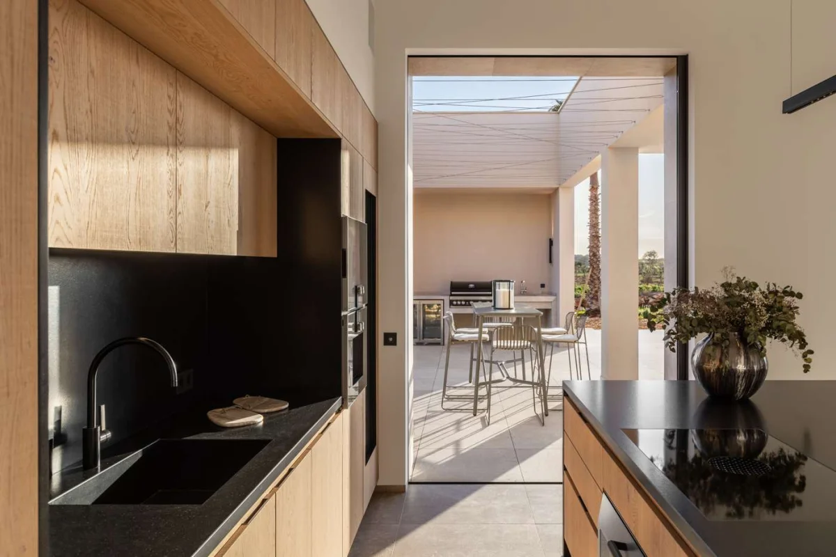 Finca de lujo nueva construcción en Santanyí: diseño minimalista y piedra natural