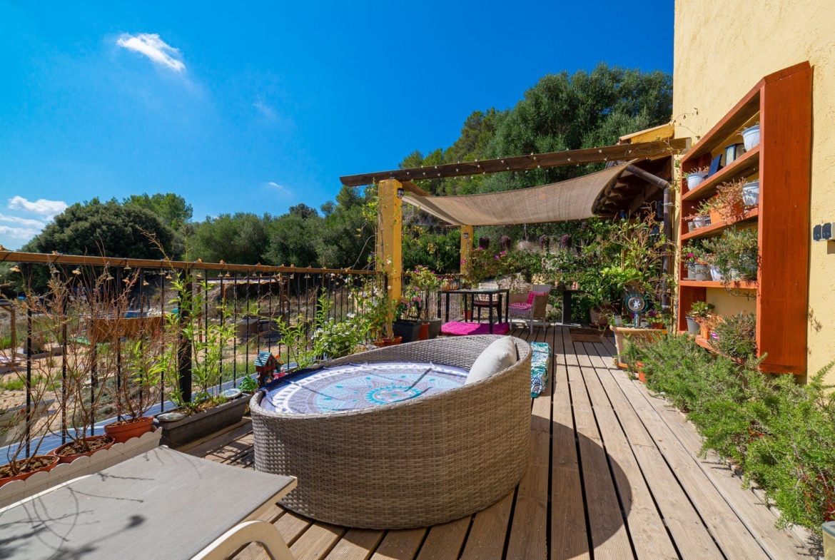 Casa de campo con piscina y vistas en Sineu, Mallorca