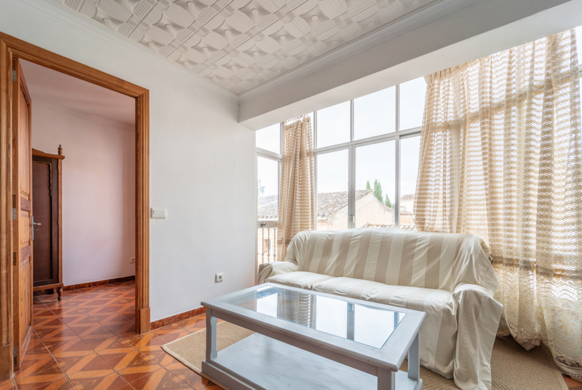 Piso amueblado con azotea y vistas en Es Llombards