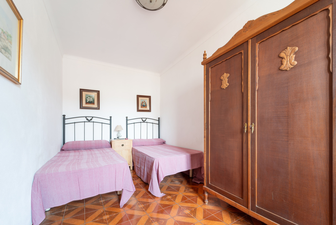 Piso amueblado con azotea y vistas en Es Llombards