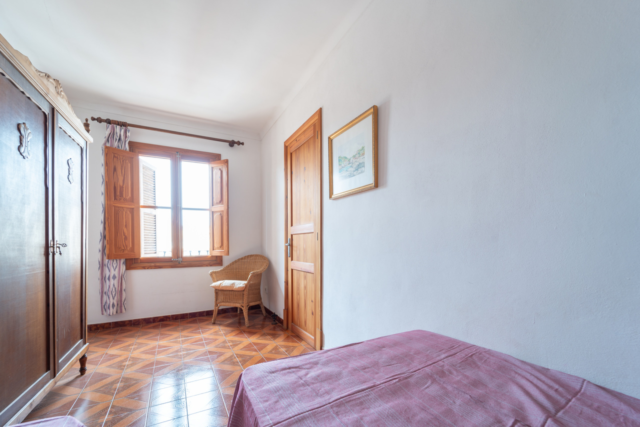 1508-Ample-apartment-to-rent-with-terrace-and-views-in-Es-Llombards-19.jpg Piso amueblado con azotea y vistas en Es Llombards