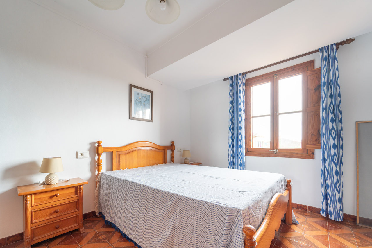 1508-Ample-apartment-to-rent-with-terrace-and-views-in-Es-Llombards-28.jpg Piso amueblado con azotea y vistas en Es Llombards