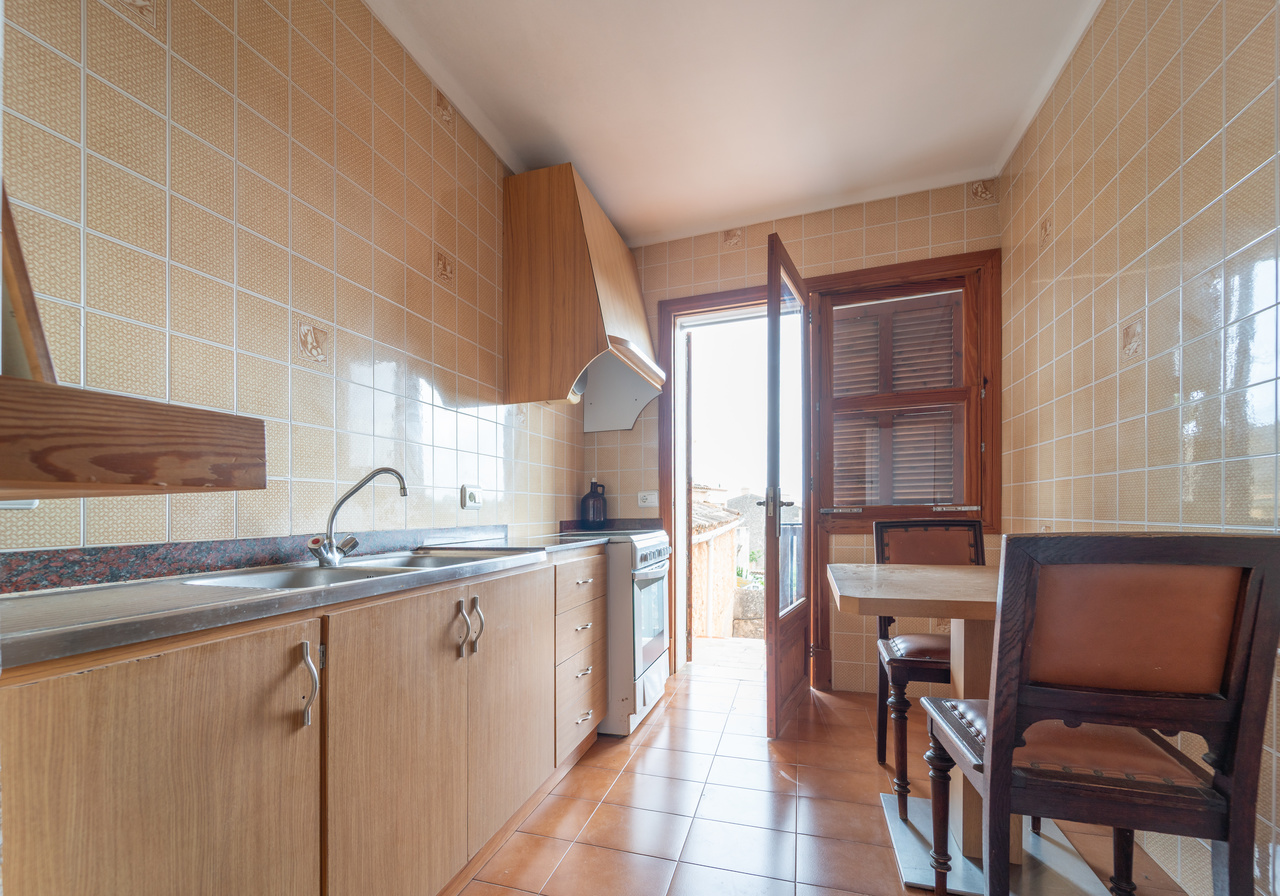 1508-Ample-apartment-to-rent-with-terrace-and-views-in-Es-Llombards-32.jpg Piso amueblado con azotea y vistas en Es Llombards