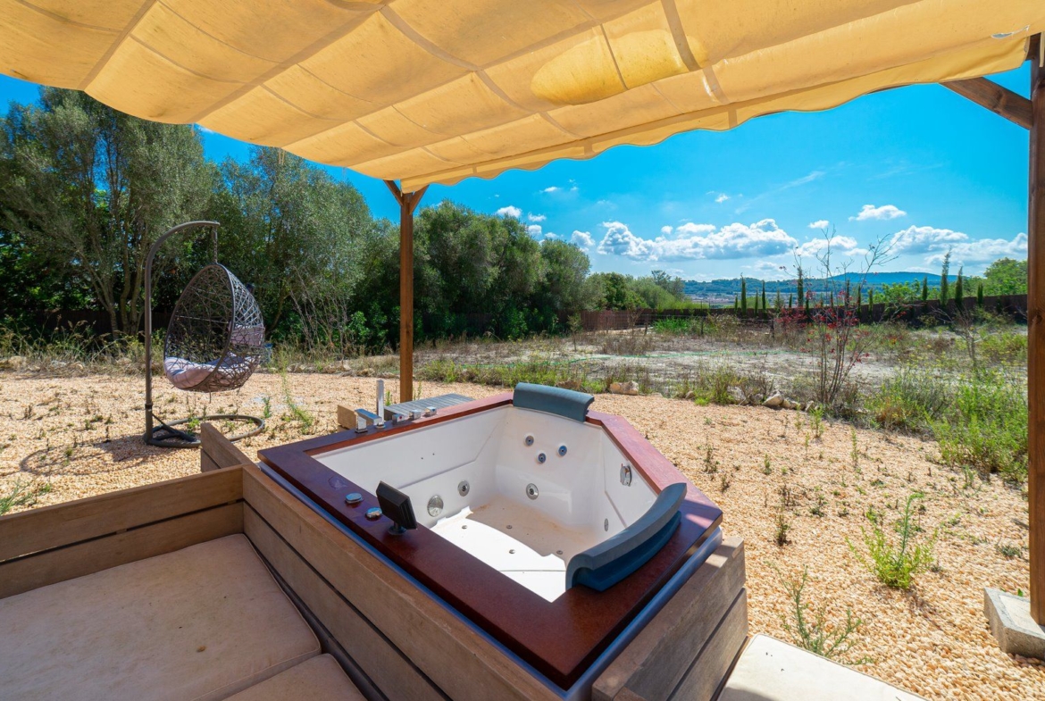Casa de campo con piscina y vistas en Sineu, Mallorca