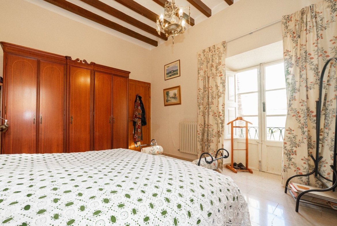 Casa familiar con piscina y vistas al Bosque de Bellver, Son Rapinya