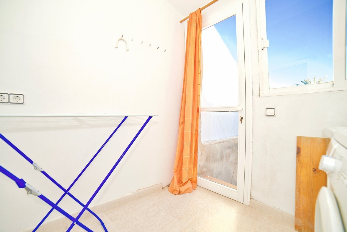 Casa de pueblo renovada en venta en Santanyí con local