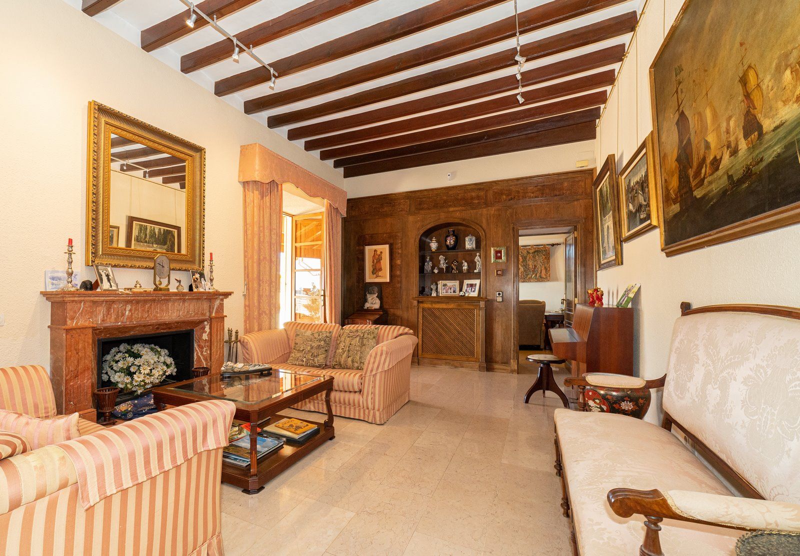 19-1240-Villasyfincasmallorca.jpg Casa familiar con piscina y vistas al Bosque de Bellver, Son Rapinya