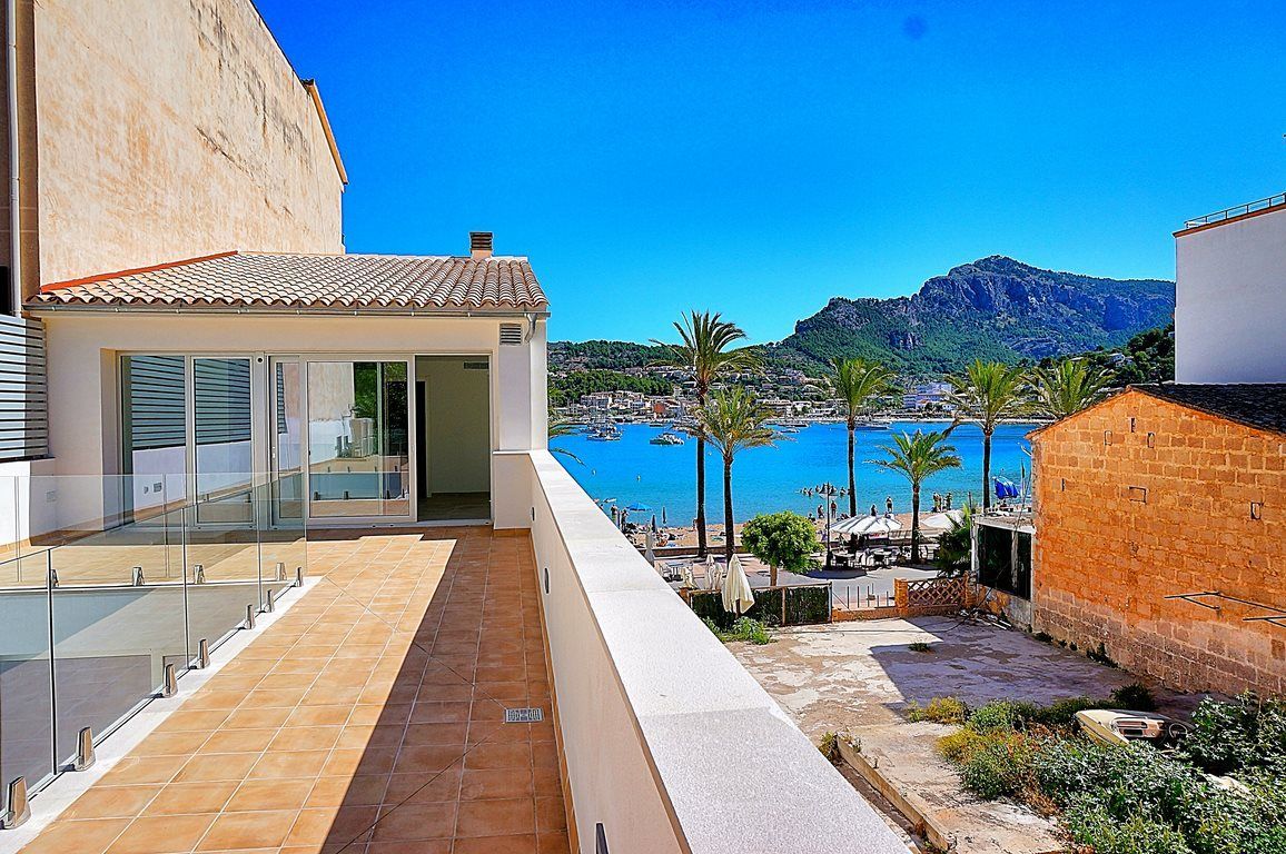 Casa en primera línea de mar en Port de Sóller · 4 suites