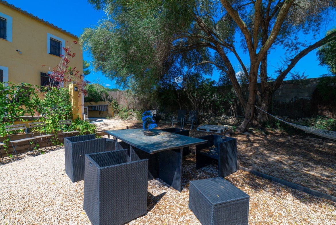 Casa de campo con piscina y vistas en Sineu, Mallorca