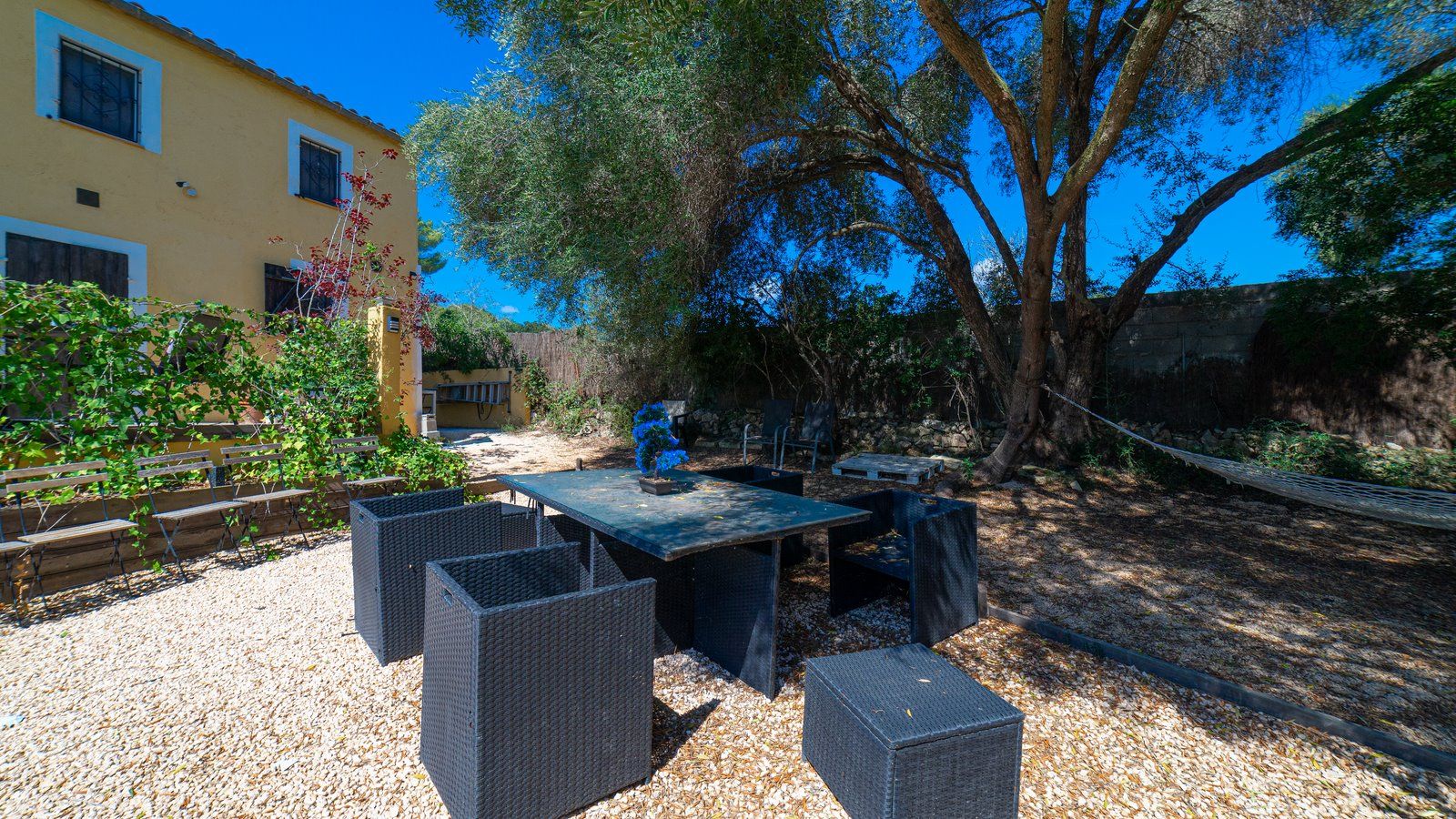 20-1222-Villasyfincasmallorca.jpg Casa de campo con piscina y vistas en Sineu, Mallorca