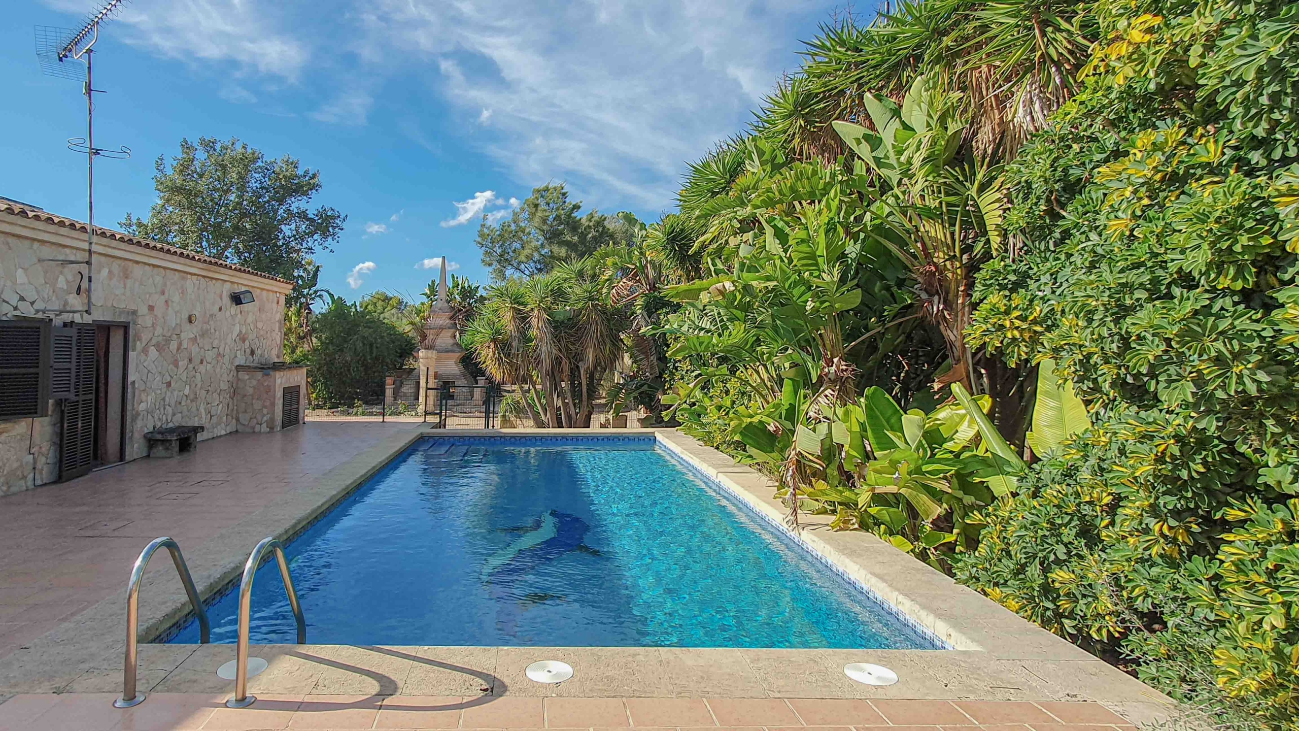 Casa de campo con piscina y casa de invitados en Campos