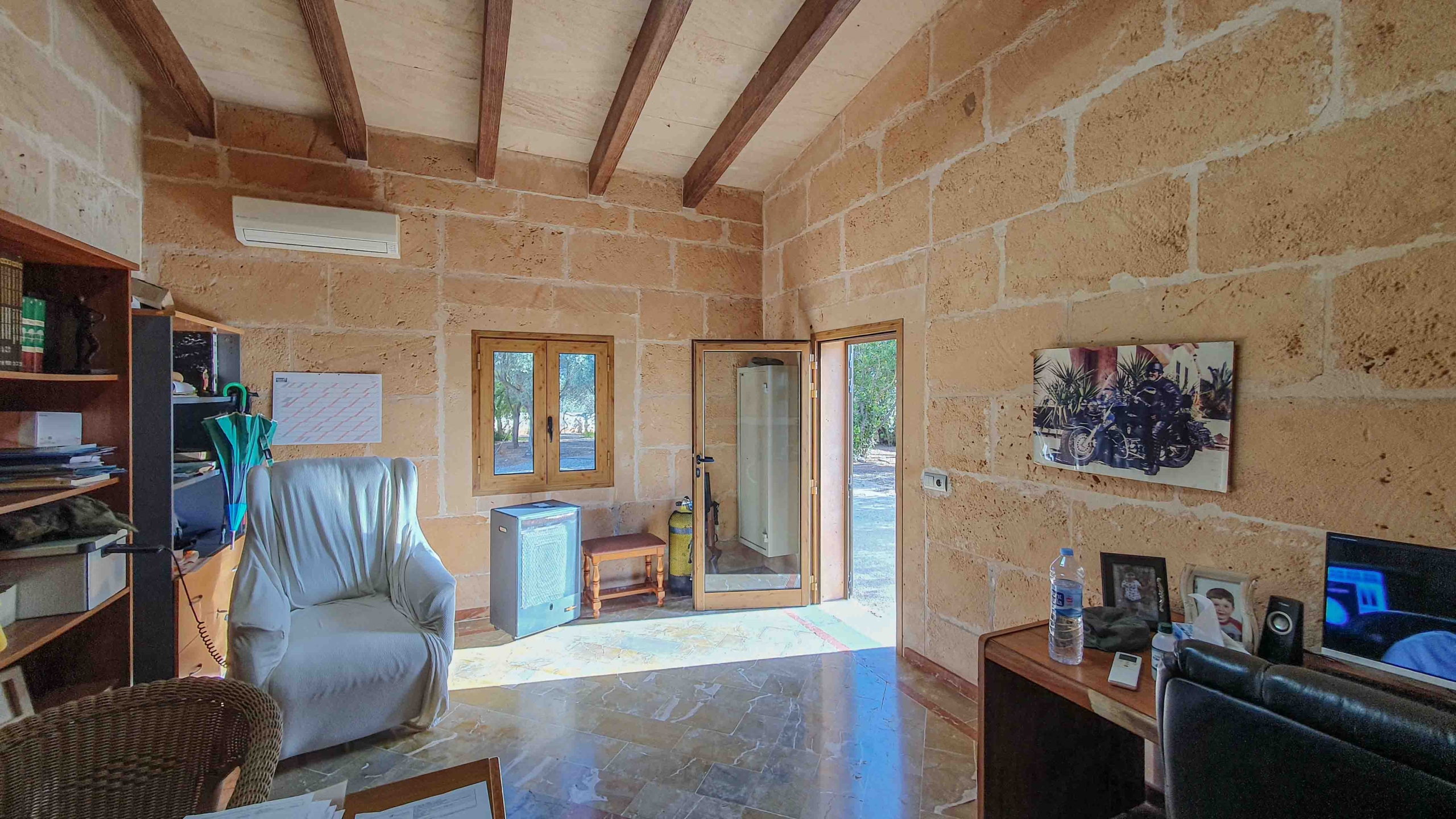 Casa de campo con piscina y casa de invitados en Campos