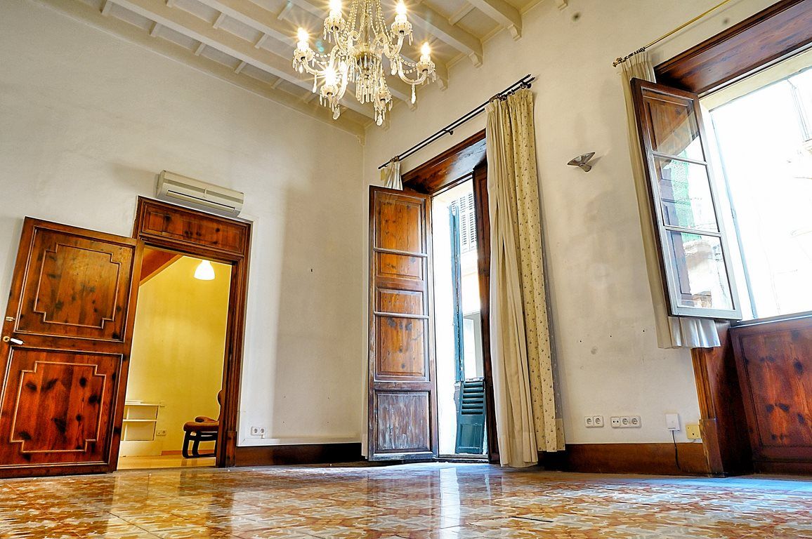 Piso señorial en planta noble en el centro histórico de Palma