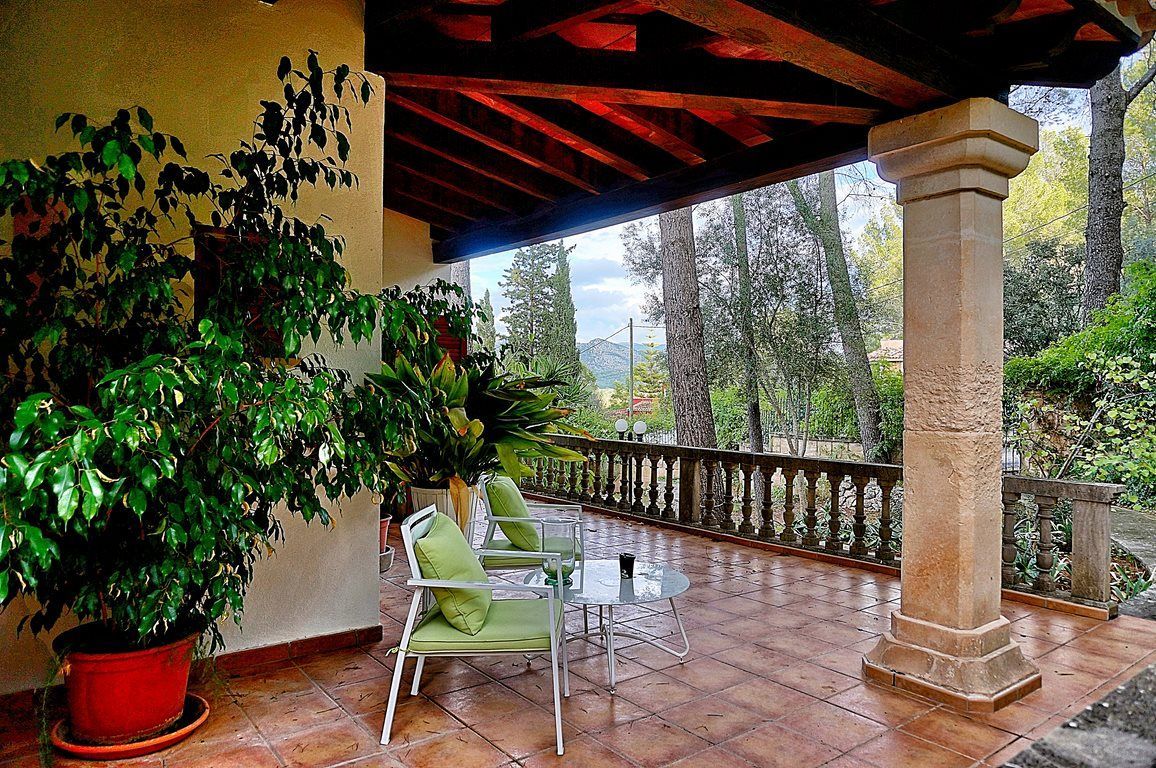 Villa con vistas y piscina en la Sierra de Tramuntana – Esporles