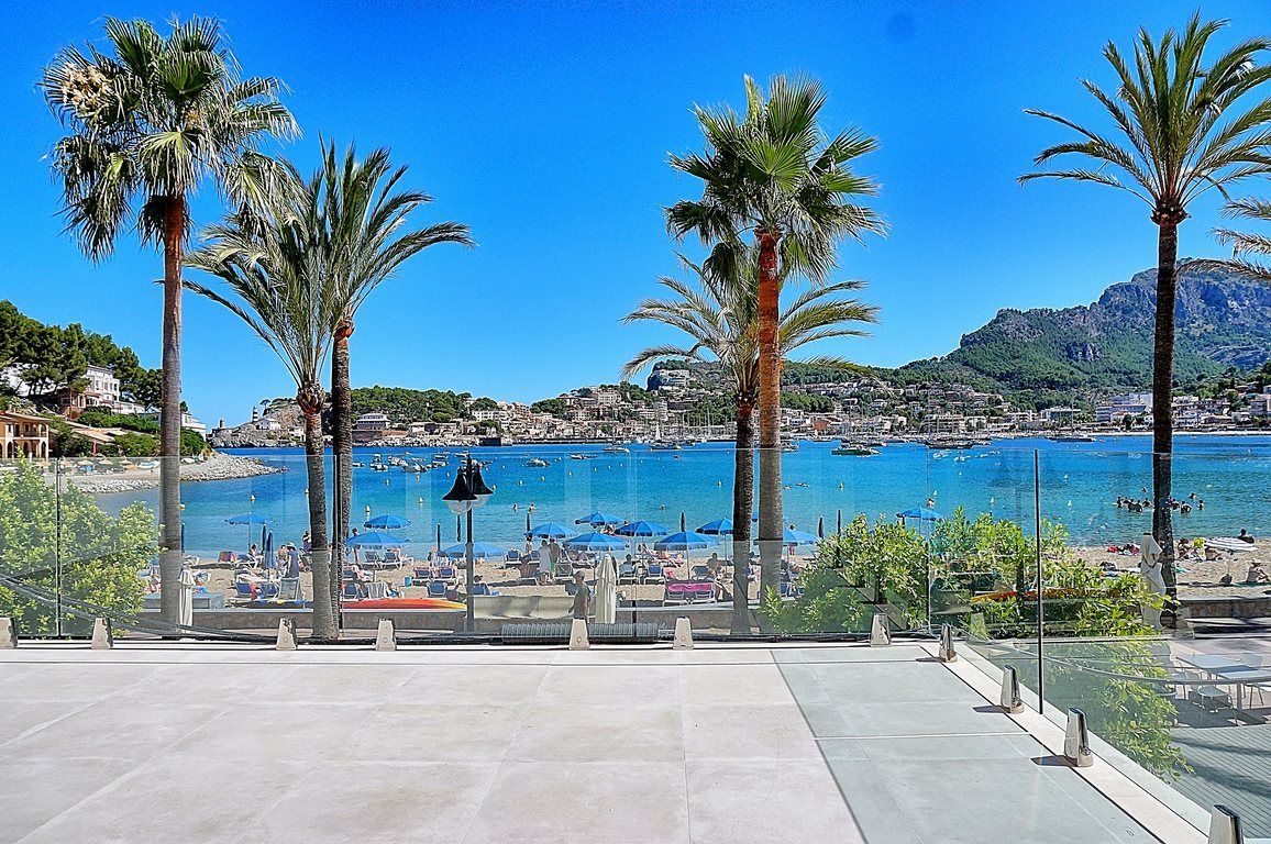 Casa en primera línea de mar en Port de Sóller · 4 suites