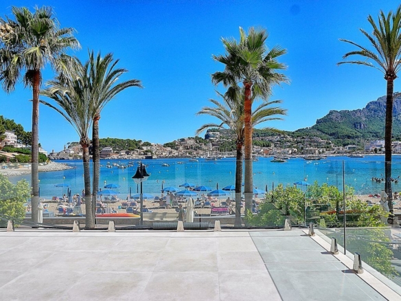 Casa en primera línea de mar en Port de Sóller · 4 suites