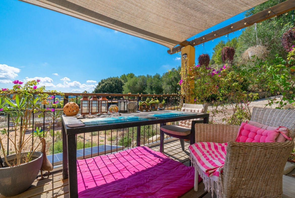 Casa de campo con piscina y vistas en Sineu, Mallorca