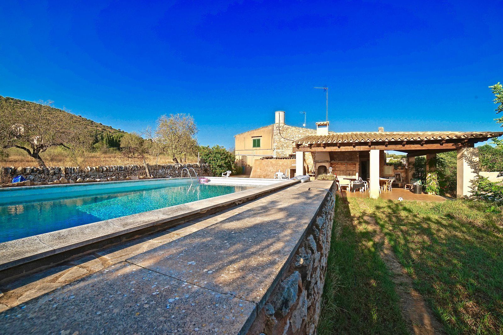29-Villasyfincasmallorca.jpg Casa de campo con piscina y vistas al mar en Santanyí