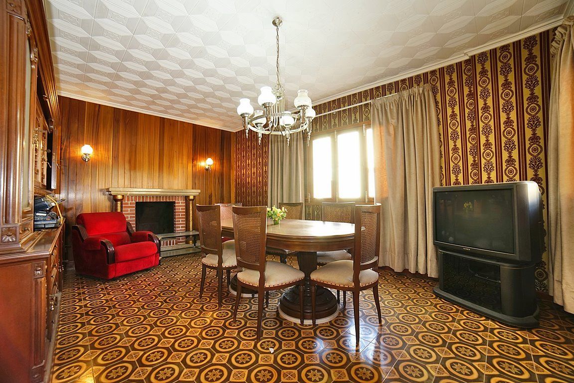 Casa de pueblo en venta en Binissalem con patio y nave anexa