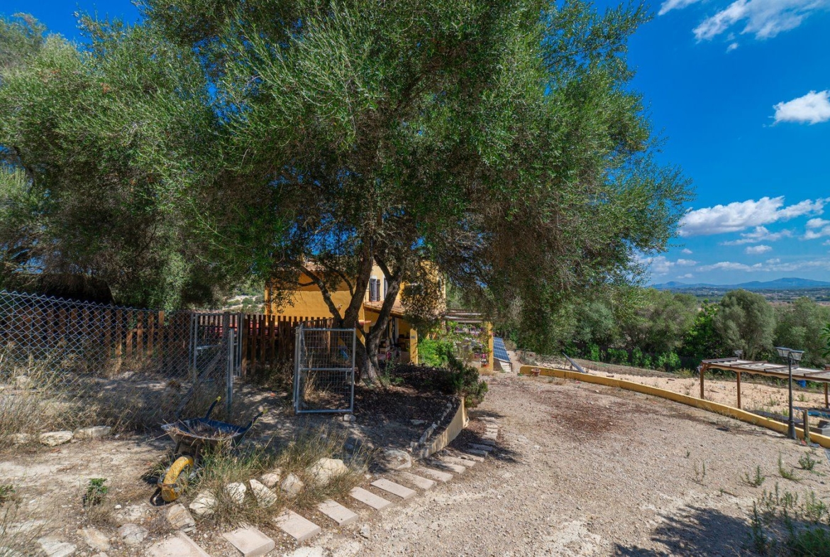 Casa de campo con piscina y vistas en Sineu, Mallorca