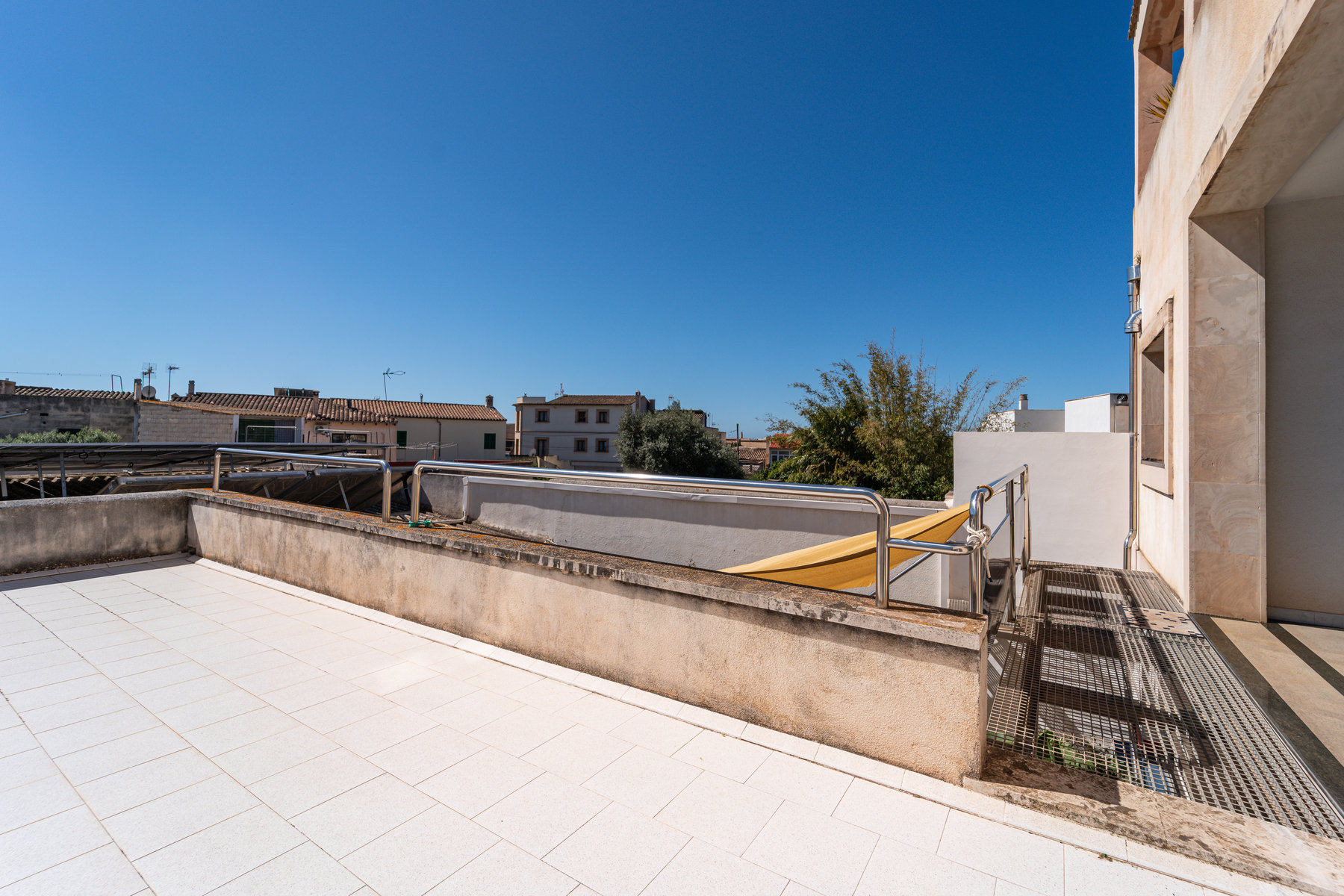 339-Townhouse-for-sale-in-Ses-Salines-with-sea-views-12.jpg Casa de pueblo en Ses Salines con vistas al mar y garaje