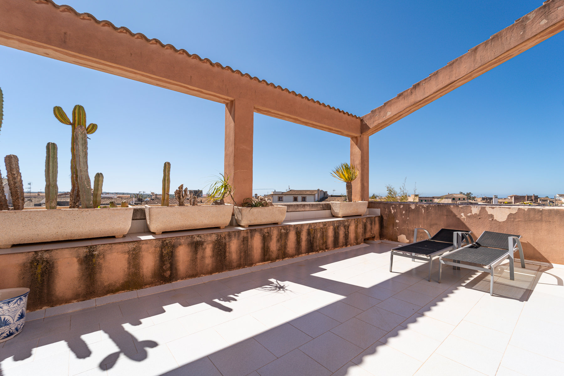 339-Townhouse-for-sale-in-Ses-Salines-with-sea-views-27.jpg Casa de pueblo en Ses Salines con vistas al mar y garaje