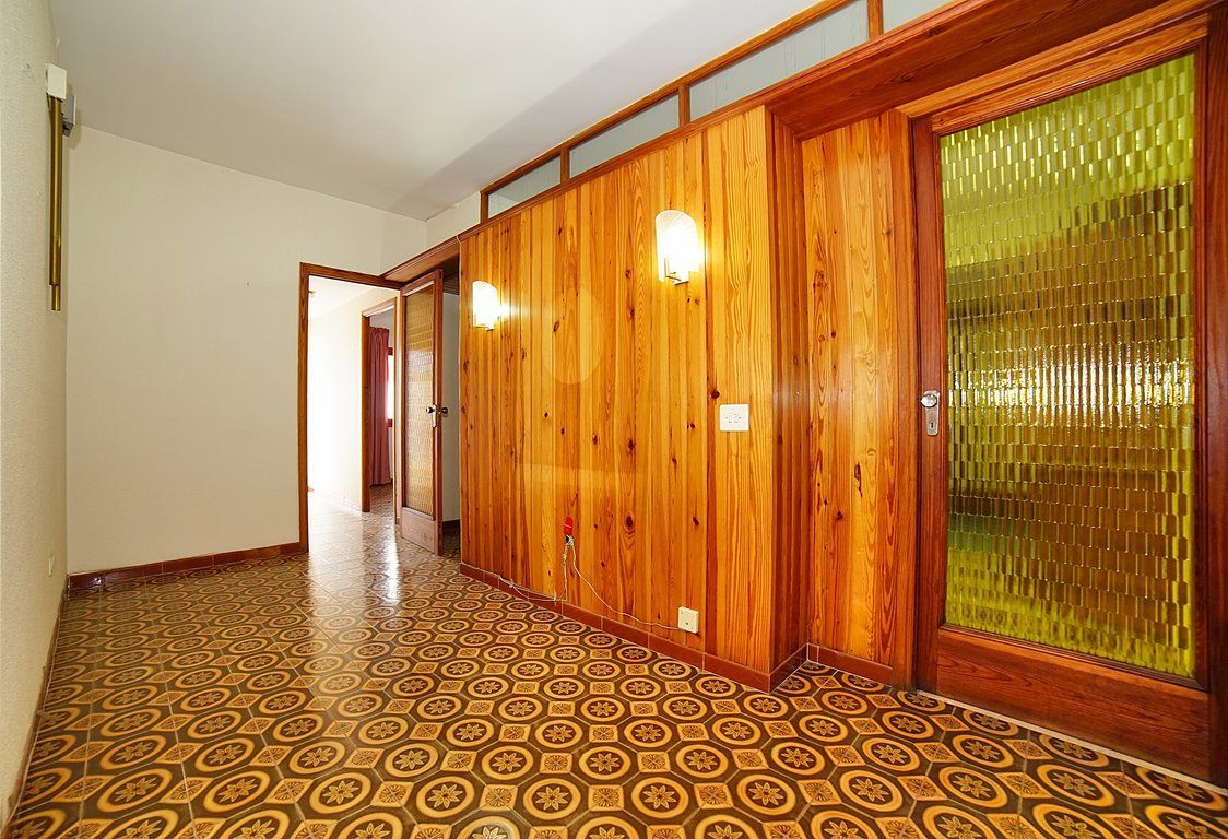Casa de pueblo en venta en Binissalem con patio y nave anexa