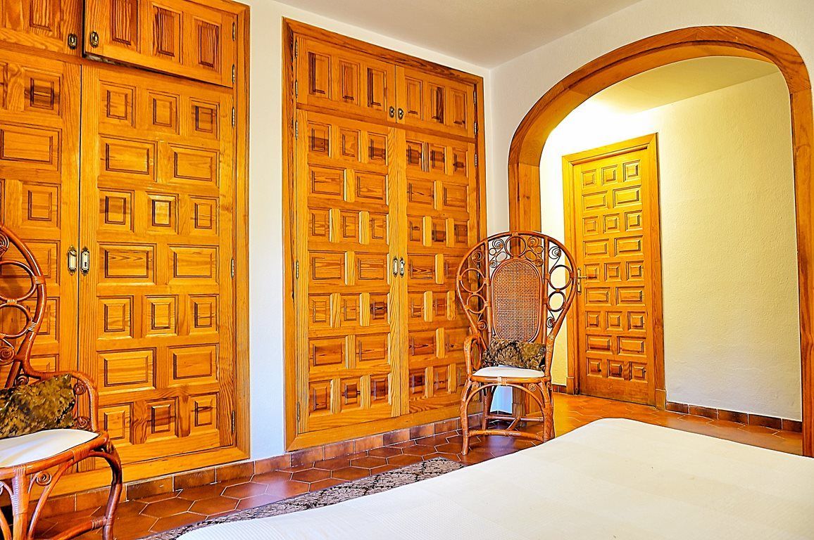 Villa con vistas y piscina en la Sierra de Tramuntana – Esporles