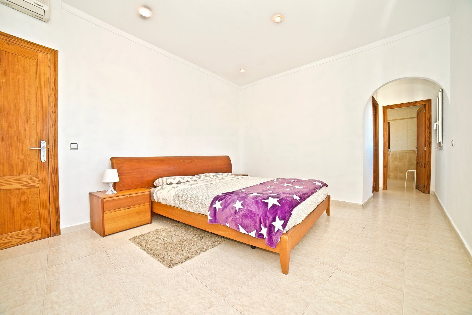 5-Villasyfincasmallorca-1.jpg Casa de pueblo renovada en venta en Santanyí con local