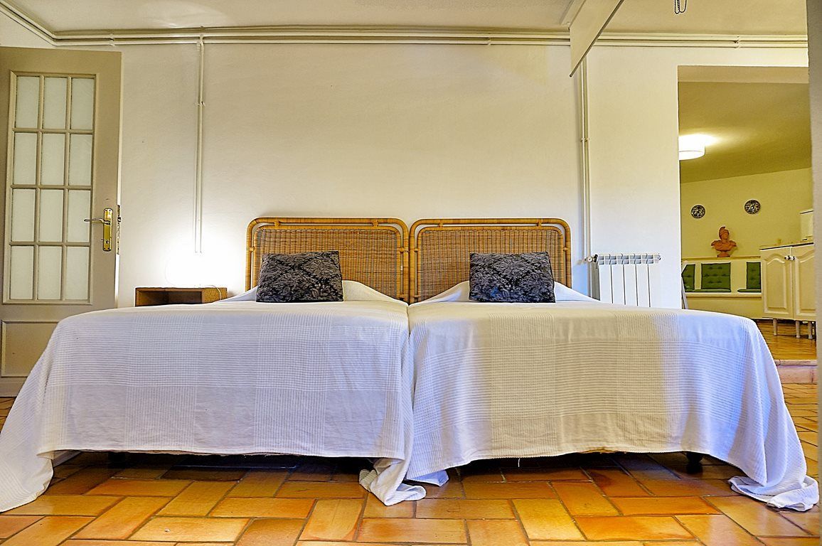 Villa con vistas y piscina en la Sierra de Tramuntana – Esporles
