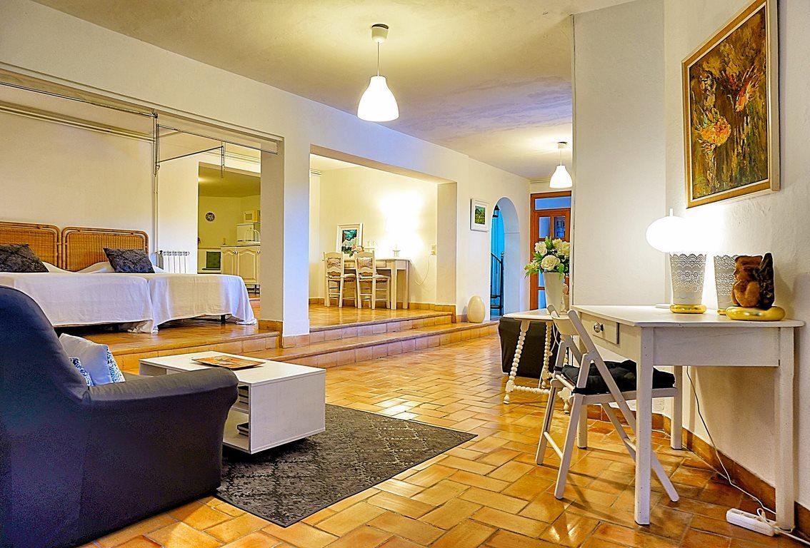 Villa con vistas y piscina en la Sierra de Tramuntana – Esporles